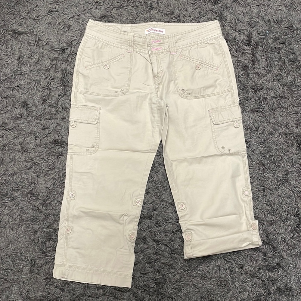 Aeropostale Khaki Capris
